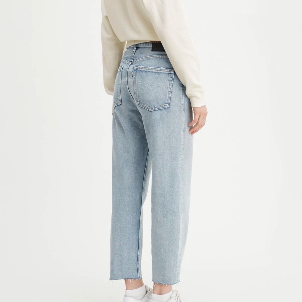 Levi's Premium Barrel Crop Jeans Light Wash 29 - Picture 5 of 16